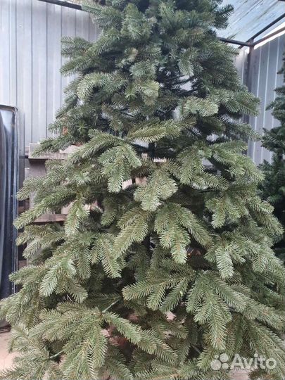 Ель искусственная