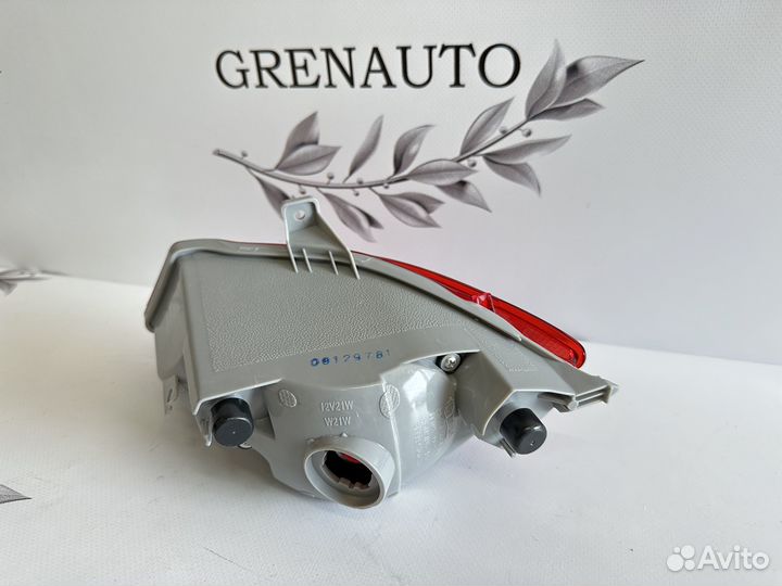 Фонарь в задний бампер левый Mazda CX-7 10-12 рес