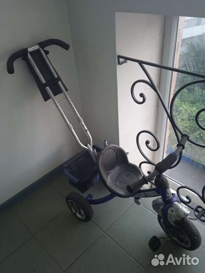 Трёхколёсный велосипед с родительской ручкой Racer