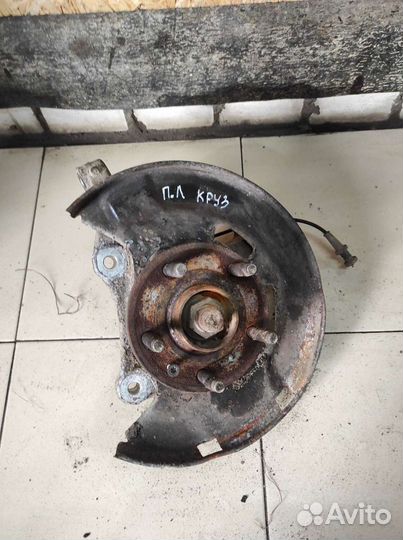 Chevrolet Cruze кулак поворотный левый