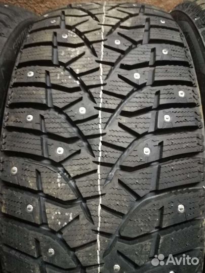 Bridgestone Blizzak Spike-02 225/45 R18 91T