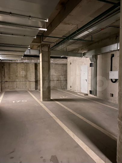 Машиноместо, 18 м²