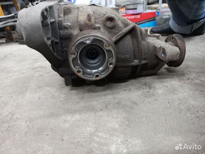 Редуктор BMW E39 m54b25 АКПП 3.38