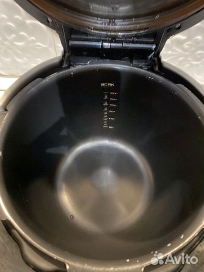 Мультиварка bork u800