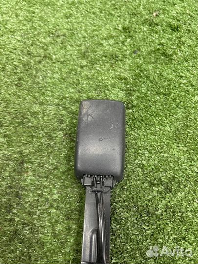 Замок ремня безопасности передний правый Suzuki