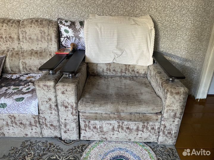 Угловой диван