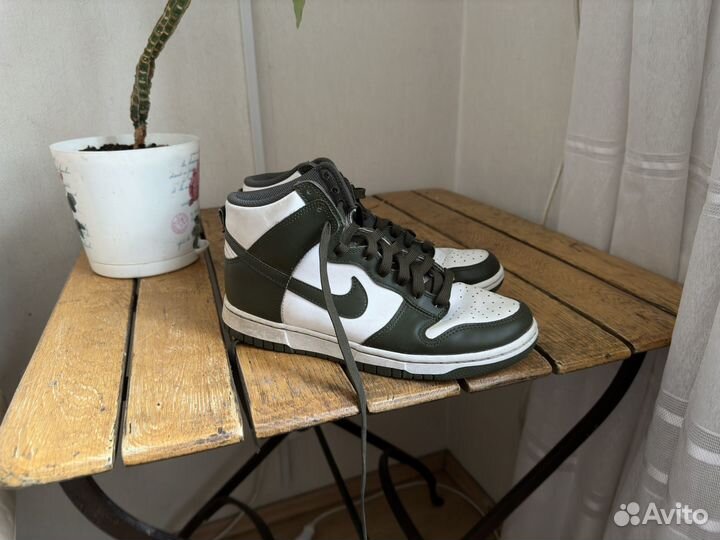 Кроссовки nike dunk high 39 eu (оригинал)