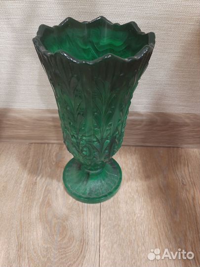 Ваза кубок малахитовое стекло