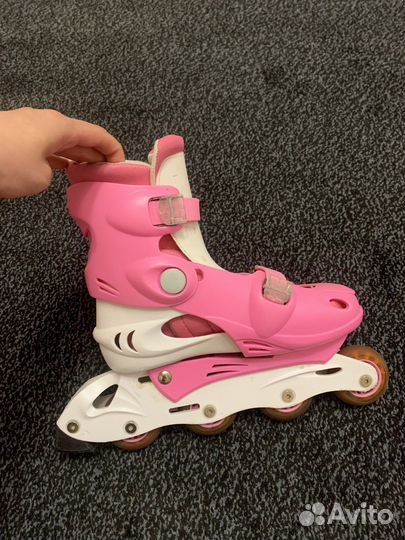 Роликовые коньки