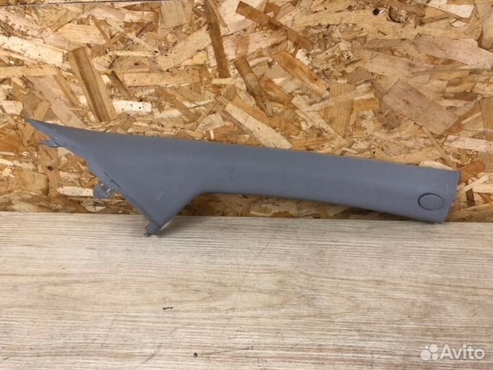 Накладка в салоне передняя правая Ssangyong Actyon