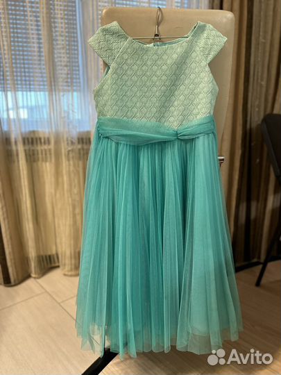 Нарядное платье для девочки 6-8 лет