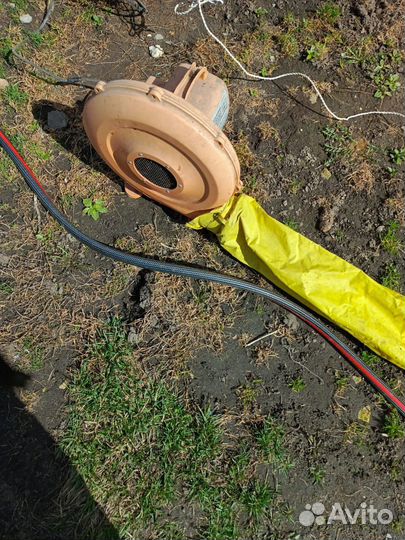 Надувной игровой центр