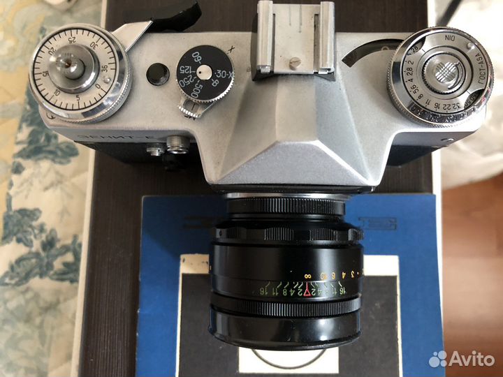 Плёночный фотоаппарат Зенит Е