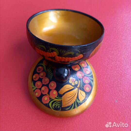 Стопки 6 шт.Хохлома,Пиалы 4 шт,Бочоночки Разные