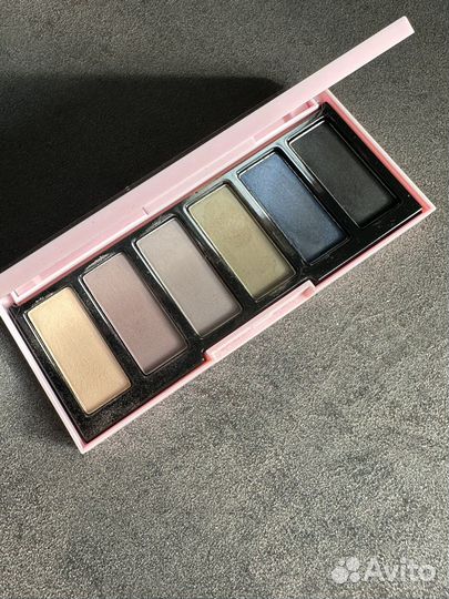 Тени для век. ASOS