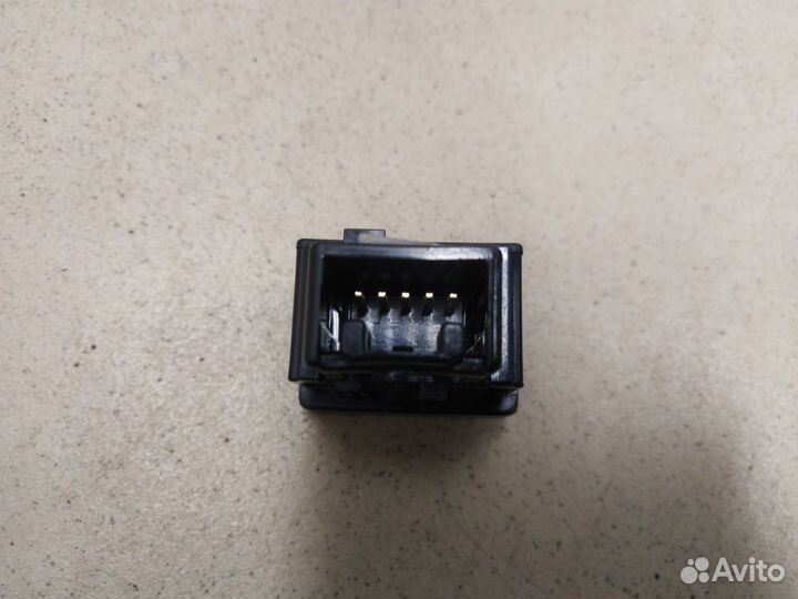 Кнопка корректора фар Hi Lux 2015