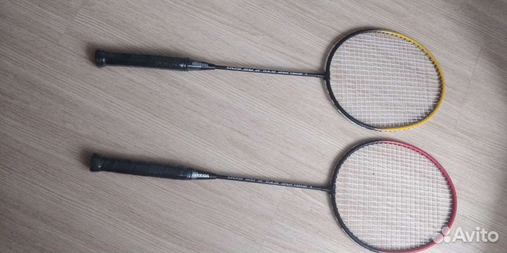 Ракетка для бадминтона
