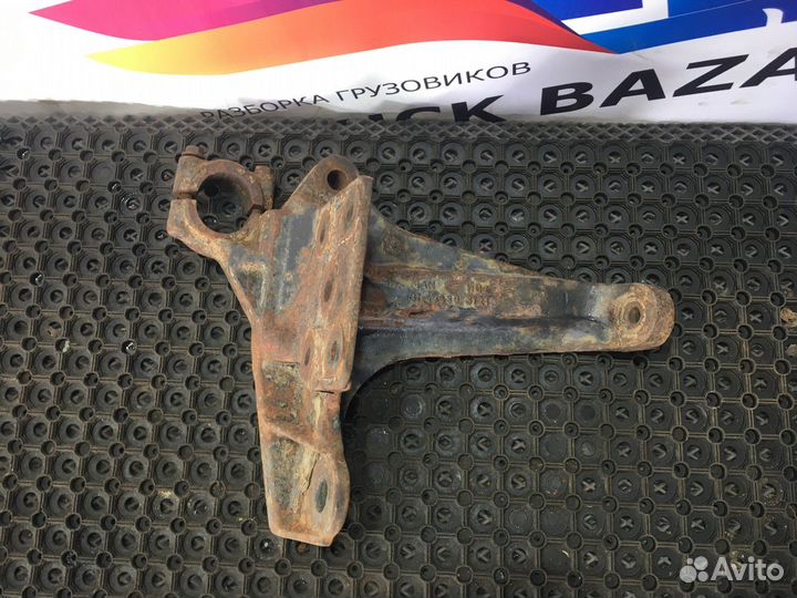 Кронштейн пневморессоры левый Man F2000