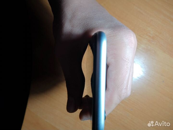 iPhone 6S, 64 ГБ