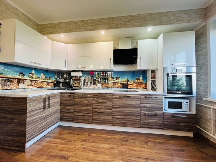 3-к. квартира, 81,6 м², 9/14 эт.