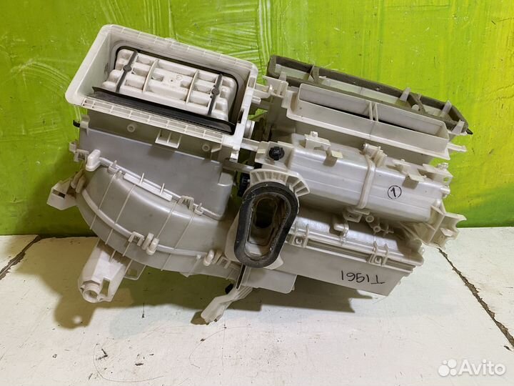 Корпус отопителя Toyota Corolla E150 8705012400