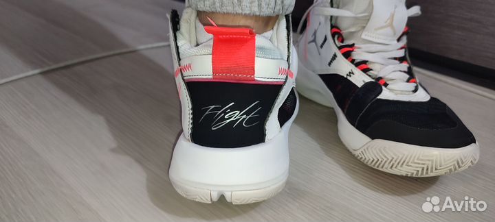 Баскетбольные кроссовки джордан