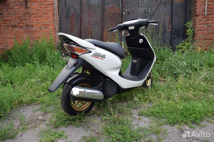 Спортивный скутер Honda Dio Z4 инжектор 4Т без РФ