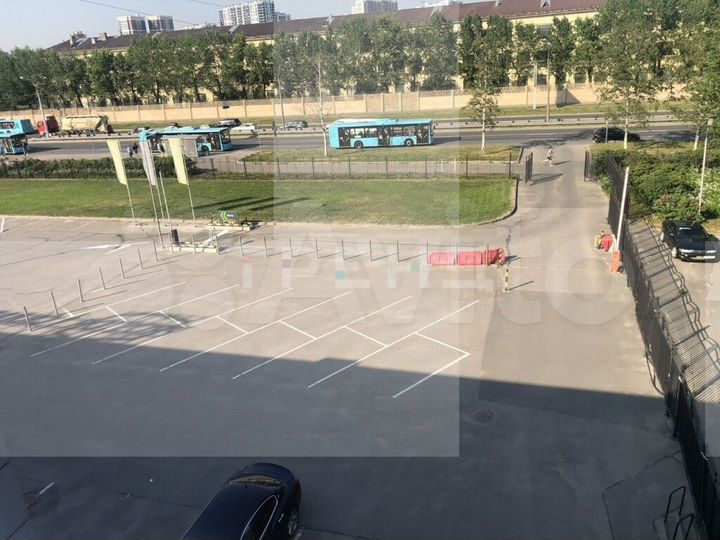 Продам офисное помещение, 225.7 м²