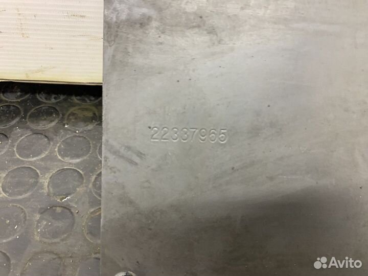 Кронштейн бака AdBlue Renault T, Volvo FH