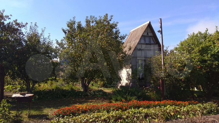 Дача 20 м² на участке 9 сот.