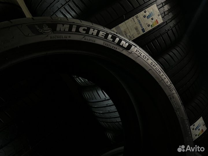 Michelin Pilot Sport 4 S 285/35 R20 и 275/35 R20
