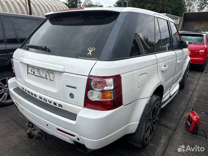 Бампер задний Land Rover Range Rover Sport