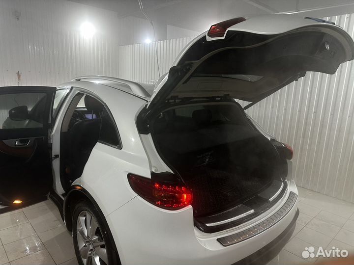 Infiniti QX70 3.7 AT, 2013, 164 000 км