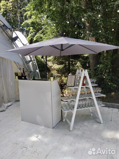 Пирамиды из бокалов.Выездные бары