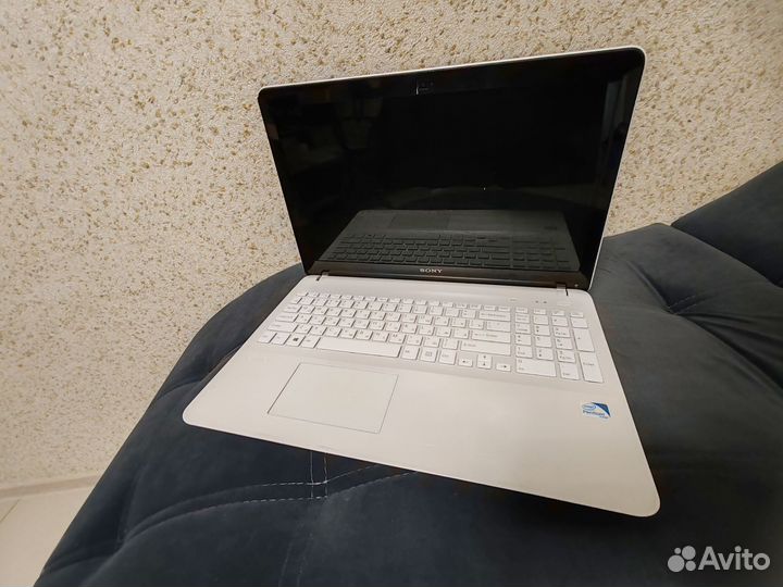 Ноутбук Sony Vaio svf152c29v