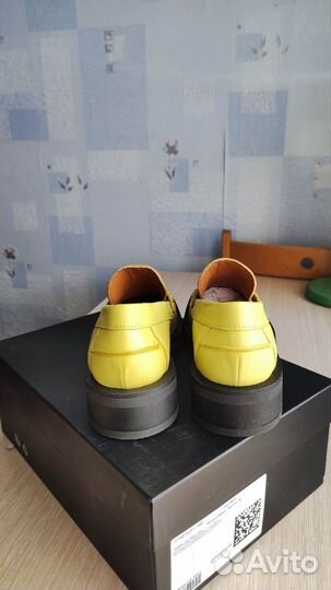 Лоферы женские