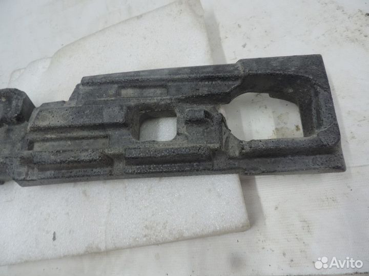 Абсорбер переднего бампера правый Mercedes-Benz E