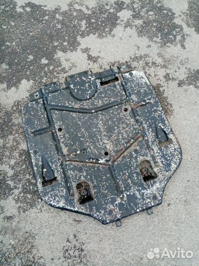 Защита двигателя Mercedes R 350 W251 272.967 2008