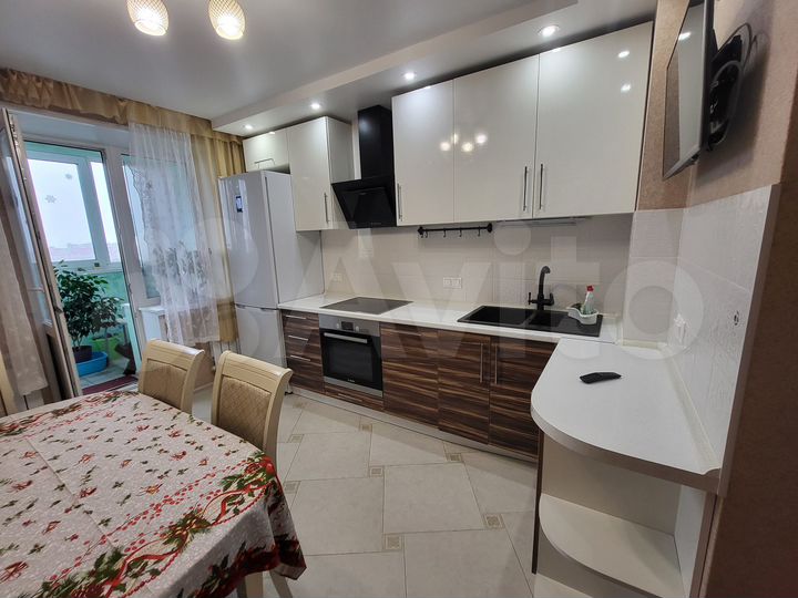 2-к. квартира, 66 м², 12/14 эт.
