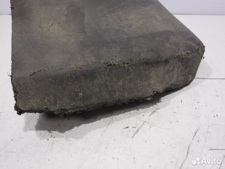 Брызговик передний Range Rover Vogue