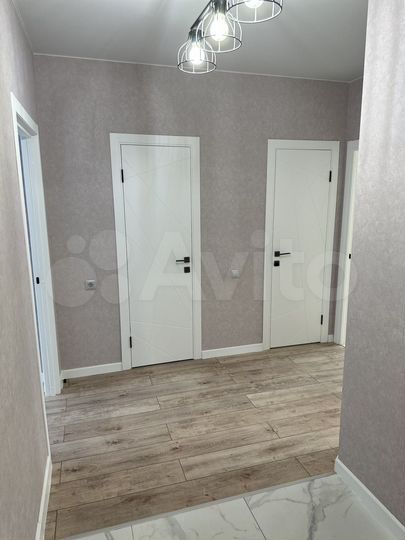 2-к. квартира, 61 м², 3/14 эт.