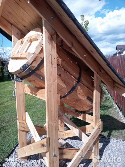 Колода - борть для пчел