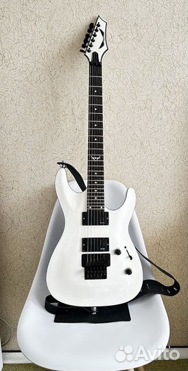 Электрогитара