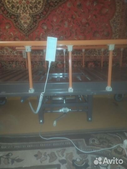 Кровать для лежачих больных с электроприводом бу