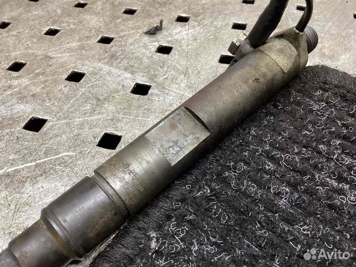 Форсунка топливная Volkswagen Passat