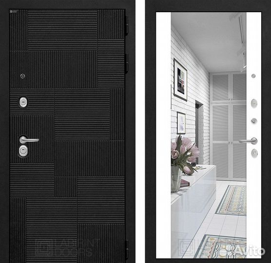 Дверь входная Чёрная металлическая