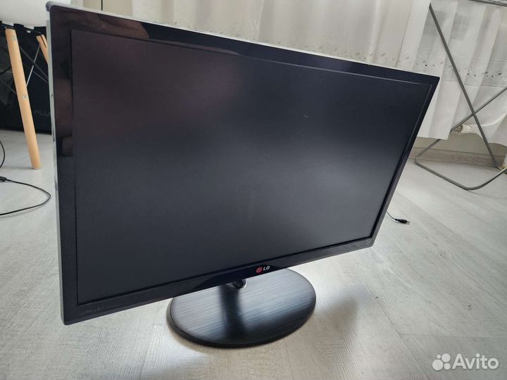 Монитор LG 23EA53