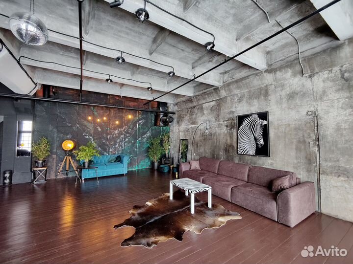 Стильное помещение для мероприятий и праздников