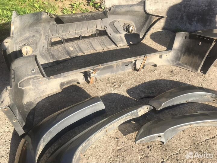 Бампер б/у передний и задний и расширители арок