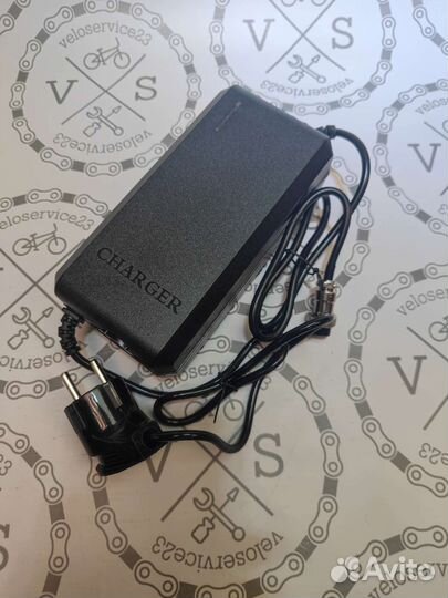 Зарядное устройство 58.8V 3A